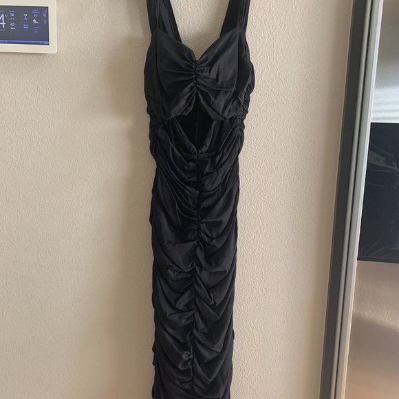 SOLD ELSEWHERE $975 - Stunning Designer DOLCE & GABBANA Gown w/ Key-Hole Cutout - Picture 1 of 14